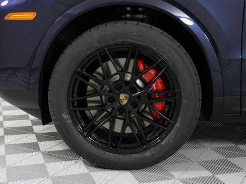 New 2026 Porsche Cayenne S image 16