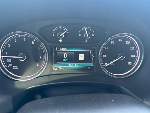 Used 2018 Buick Enclave Essence FWD image 6