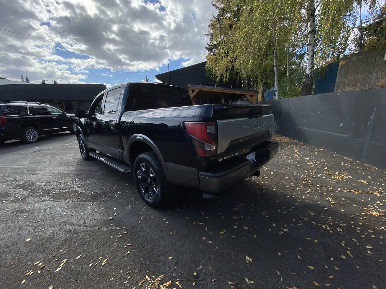 Used 2021 Nissan Titan Platinum Reserve w/ Moonroof Package AWD/4WD image 4