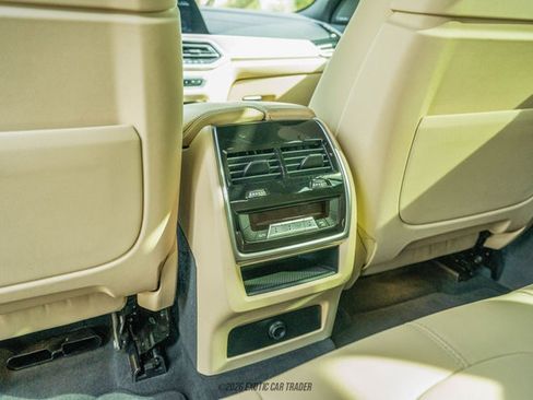 Used 2021 BMW X6 sDrive40i w/ Executive Package image 26