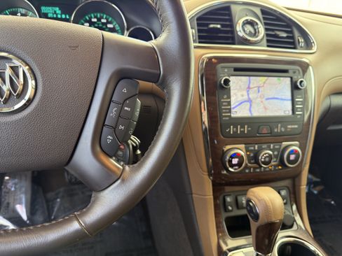 Used 2017 Buick Enclave Premium w/ Enclave Tuscan Edition image 38