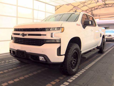 Used 2020 Chevrolet Silverado 1500 RST w/ True North Edition AWD/4WD image 2