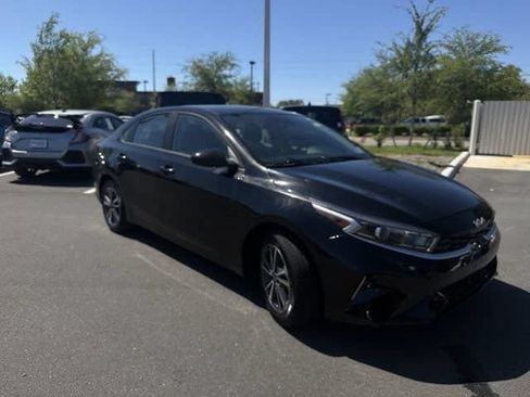 Used 2023 Kia Forte LXS FWD image 14
