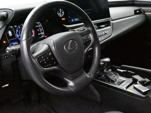 Used 2023 Lexus ES 250 w/ Premium Package AWD/4WD image 8