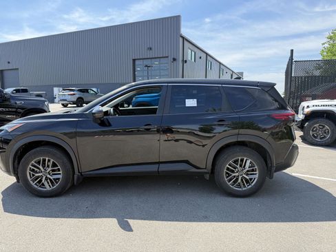 Used 2022 Nissan Rogue S FWD image 6