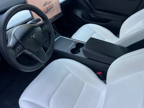 Used 2023 Tesla Model 3 Standard Range RWD image 3