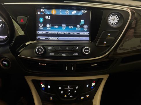 Used 2019 Buick Envision Preferred AWD/4WD image 25