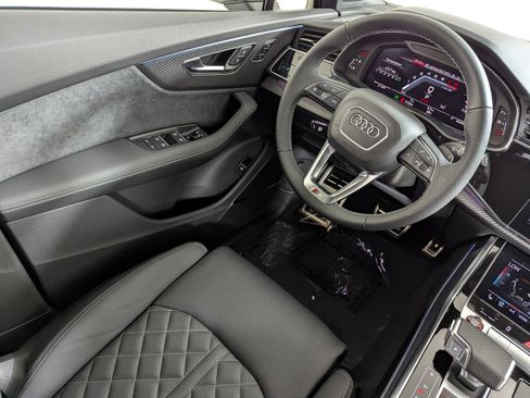 New 2026 Audi SQ7 Premium Plus image 9
