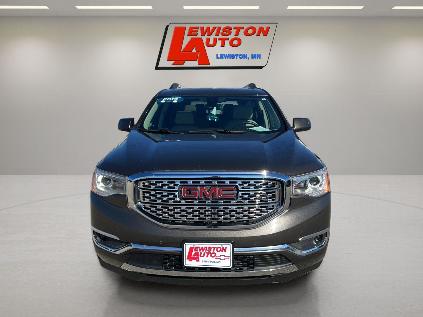 Certified 2019 GMC Acadia Denali w/ Technology Package AWD/4WD image 9