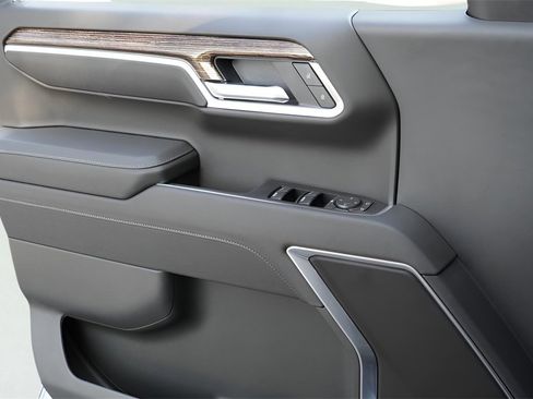 New 2026 GMC Sierra 1500 Elevation image 18