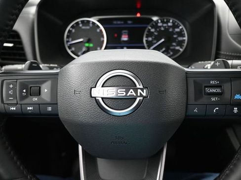 Used 2025 Nissan Rogue SV AWD/4WD image 24