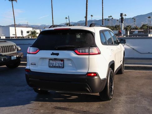 Used 2023 Jeep Cherokee Altitude Lux AWD/4WD image 9