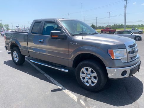 Used 2013 Ford F150 XLT w/ XLT Chrome Pkg AWD/4WD image 3
