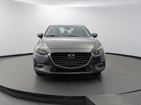 Used 2018 MAZDA MAZDA3 Touring FWD image 12