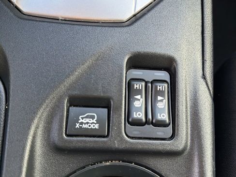 Used 2020 Subaru Crosstrek 2.0i Premium image 27