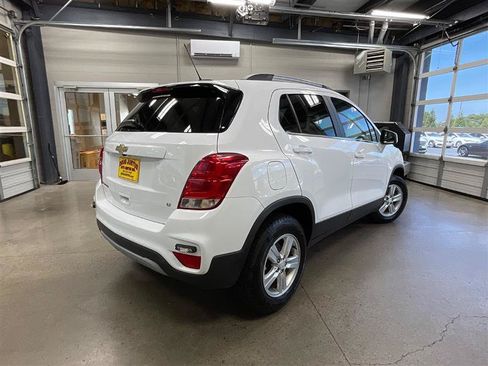 Used 2020 Chevrolet Trax LT AWD/4WD image 5