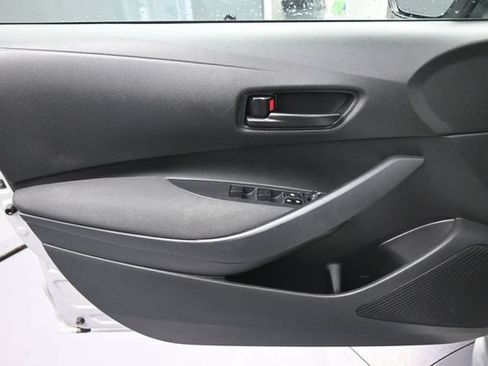 Used 2023 Toyota Corolla LE FWD image 28