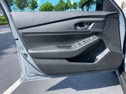 Used 2025 Honda Accord Sport image 24