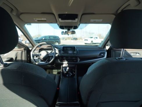 Used 2023 Nissan Rogue SV image 24