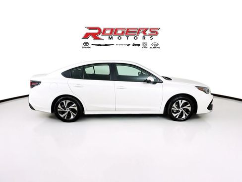 Certified 2025 Subaru Legacy Premium AWD/4WD image 9