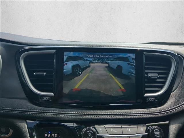 New 2026 Chrysler Pacifica Select w/ S Appearance Package FWD image 13