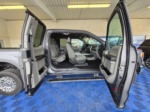 Used 2021 Ford F250 XLT w/ XLT Premium Package image 29