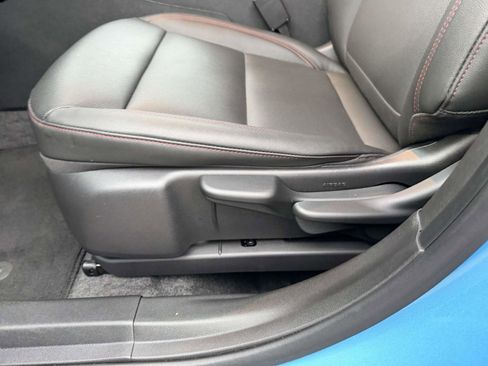 Certified 2025 Chevrolet Trax RS w/ Driver Confidence Package FWD image 15