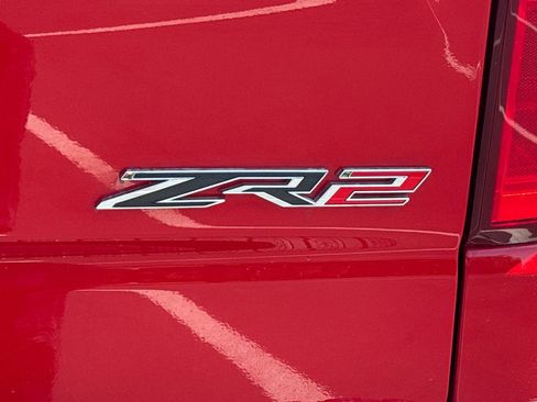 Used 2025 Chevrolet Silverado 1500 ZR2 AWD/4WD image 13