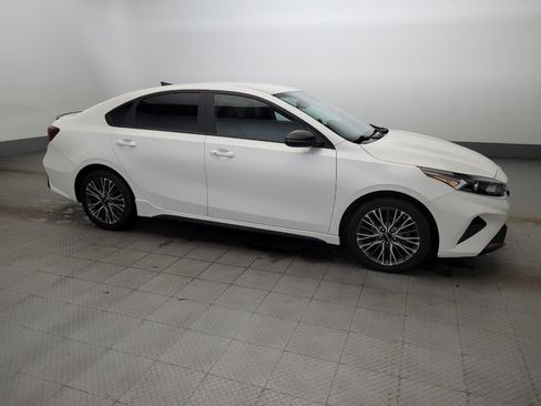 Used 2022 Kia Forte GT-Line w/ GT-Line Technology Package FWD image 11