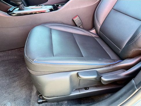 Used 2025 Buick Envista Sport Touring FWD image 18