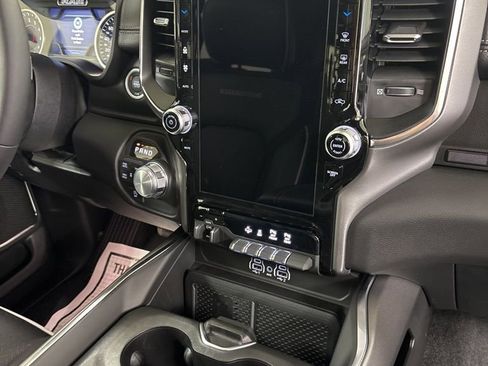 New 2026 RAM 1500 Laramie AWD/4WD image 26