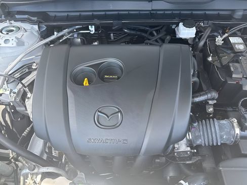 Used 2026 MAZDA CX-50 AWD 2.5 S w/ Preferred Pkg image 11