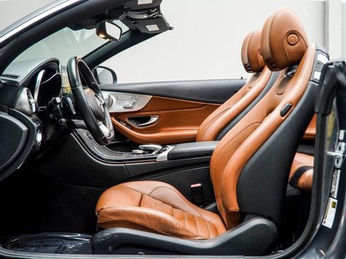 Used 2017 Mercedes-Benz C 300 4MATIC Cabriolet image 40