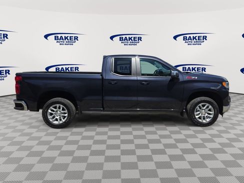 Used 2022 Chevrolet Silverado 1500 LT AWD/4WD image 8