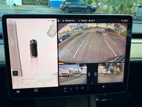 Used 2023 Tesla Model 3 Standard Range RWD image 17