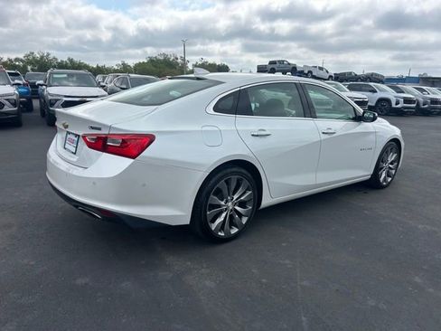 Used 2017 Chevrolet Malibu Premier w/ Premier Sun and Wheel Package FWD image 6
