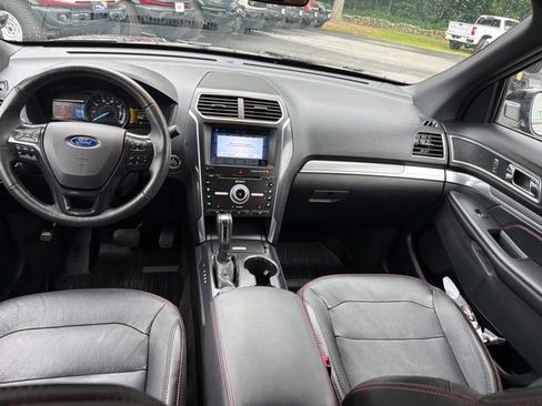 Used 2018 Ford Explorer Sport AWD/4WD image 9