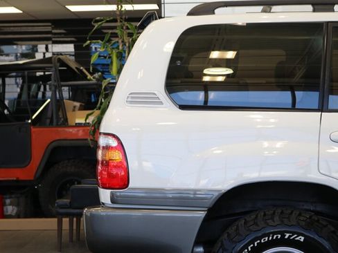 Used 1999 Toyota Land Cruiser AWD/4WD image 63