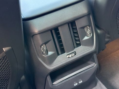 Used 2025 BMW X3 xDrive30i w/ Premium Package image 16