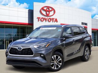 Used 2023 Toyota Highlander XLE AWD/4WD video 1