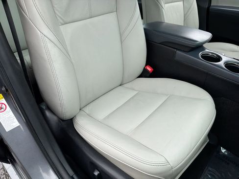 Used 2014 Toyota Avalon XLE Touring image 24