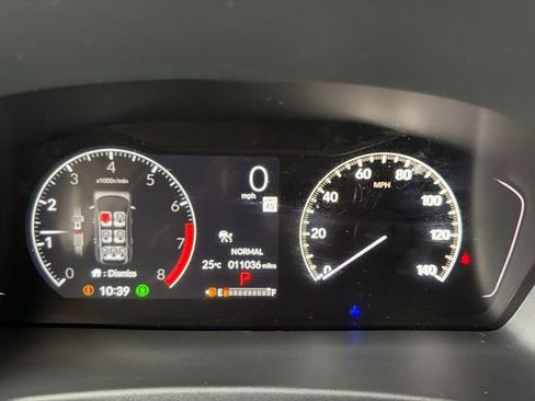 Used 2025 Honda Pilot TrailSport image 23