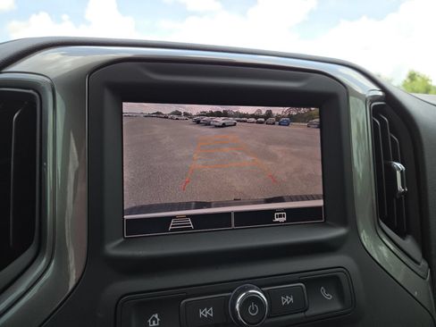 Used 2025 Chevrolet Silverado 2500 Custom w/ Custom Convenience Package AWD/4WD image 12