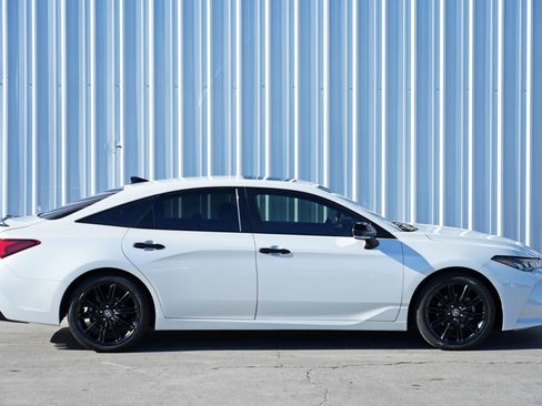 Used 2021 Toyota Avalon XSE image 51