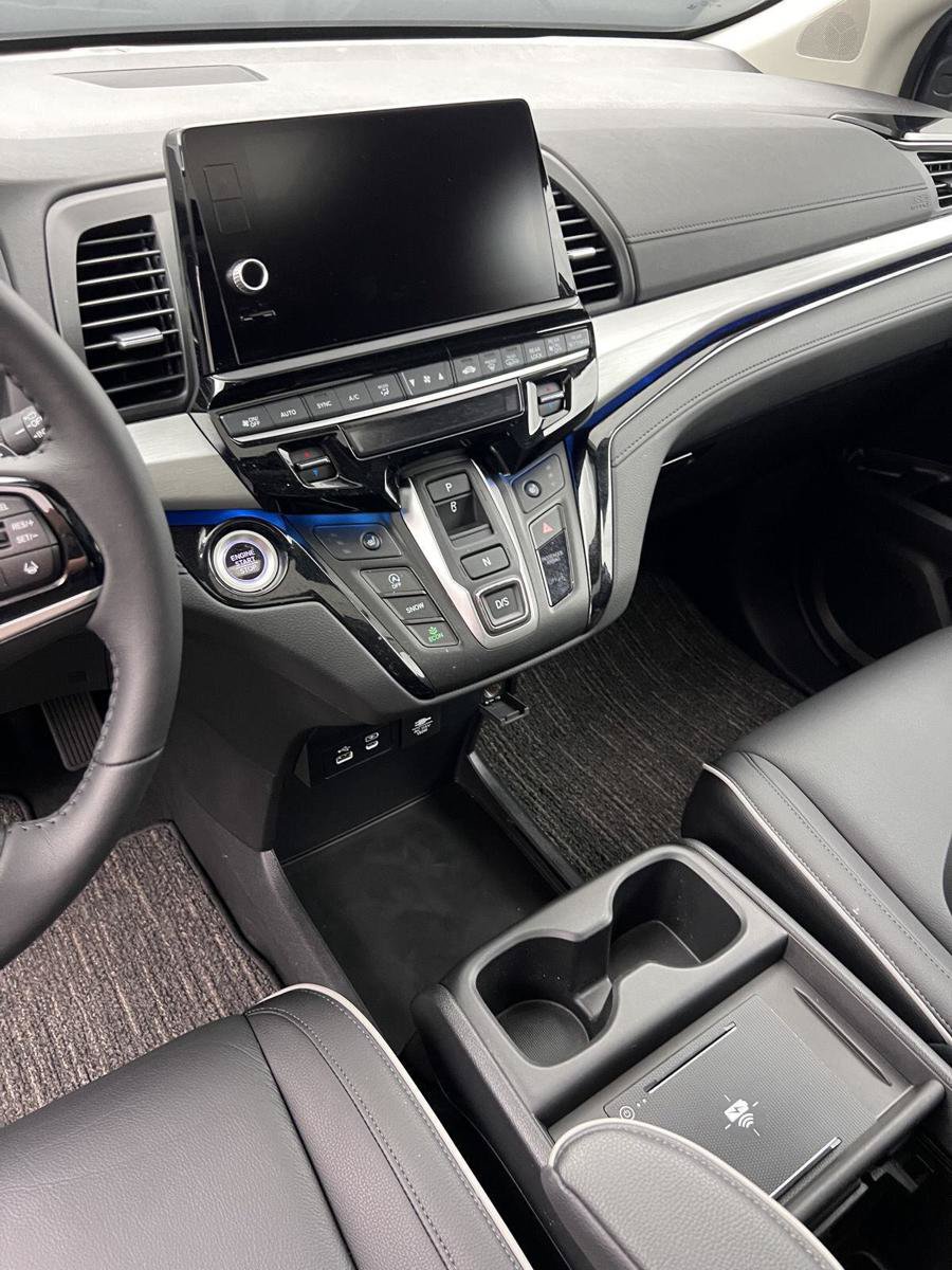 Certified 2026 Honda Odyssey Touring image 18