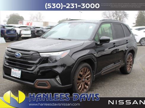 Used 2025 Subaru Forester Sport image 3