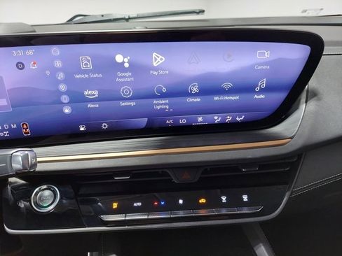 Certified 2025 Buick Envision Sport Touring image 29