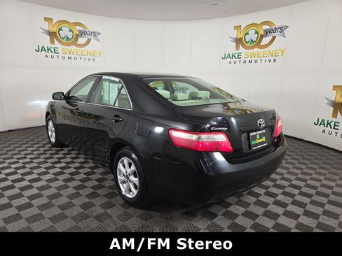 Used 2009 Toyota Camry LE FWD image 6