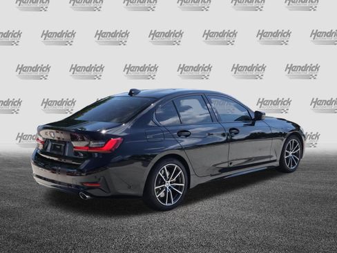 Used 2020 BMW 330i Sedan w/ Driving Assistance Package RWD image 9