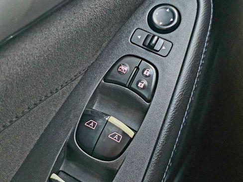 Used 2016 Nissan Maxima SR image 23